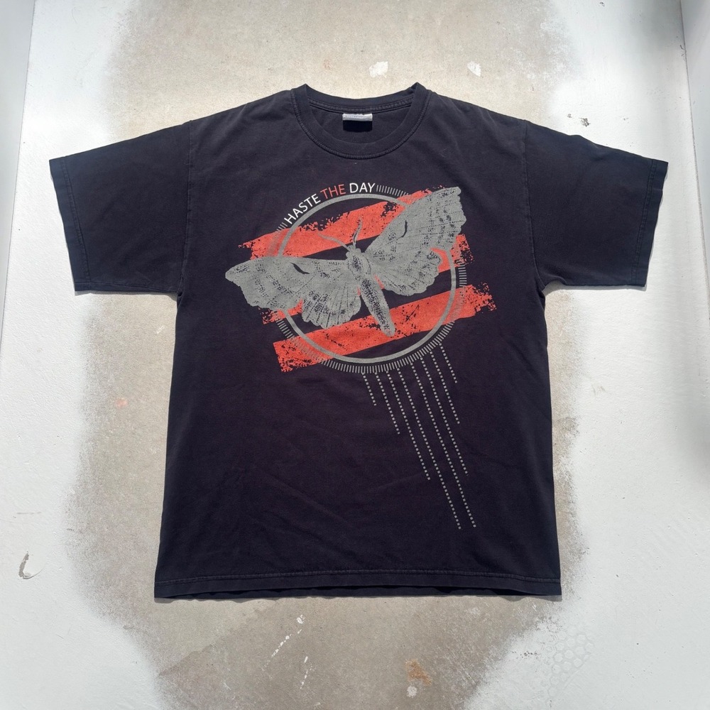 Haste The Day Band Tee Mens Medium Black Moth Graphic Metalcore T-Shirt Hanes
